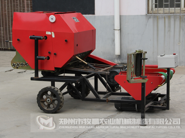 秸稈打捆機1.jpg