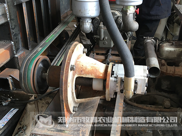 車(chē)載式秸稈粉碎打包機細節.JPG