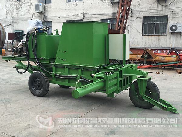 移動(dòng)玉米秸稈打包機.jpg