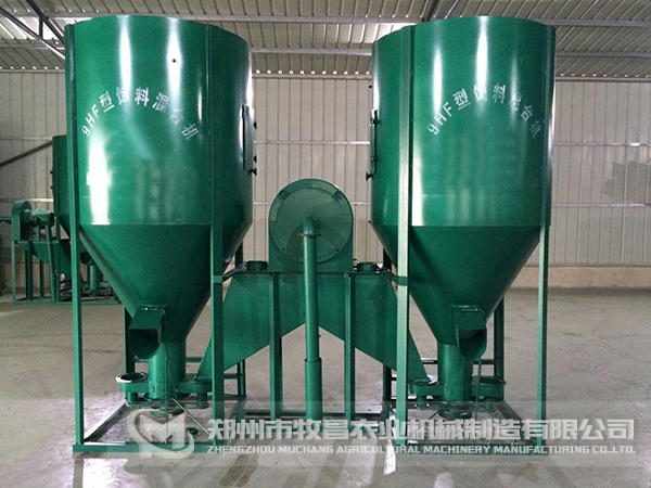 立式雙筒飼料攪拌機(jī).jpg